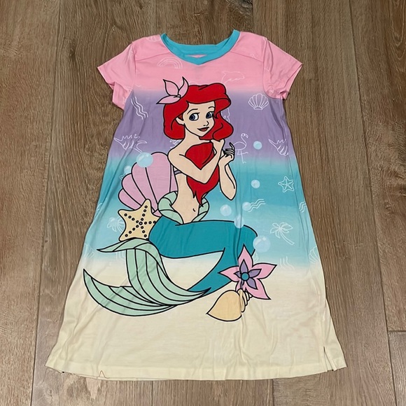 Disney Ariel Nightgown size 9/10